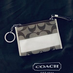 Coach card change/keychain purse
